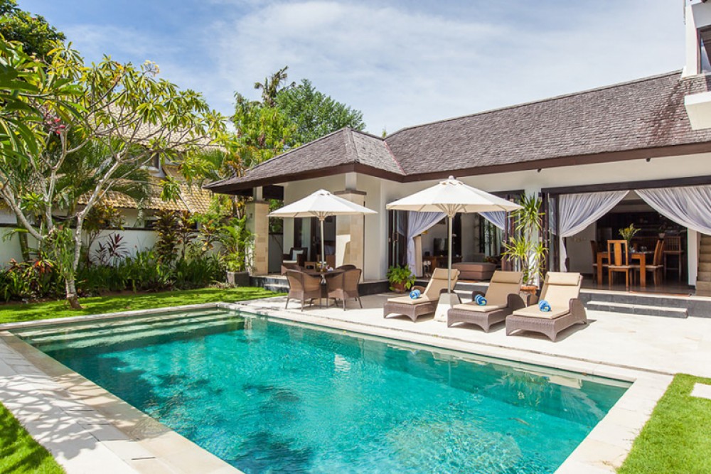 Magnifique villa en pleine propriété a 3 chambres à coucher à vendre avec vue sur l’océan à Tanjung Benoa