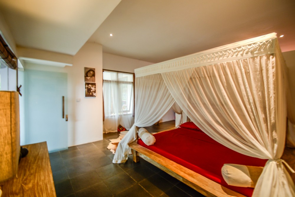 Majestic three bedrooms villa for sale in Kerobokan