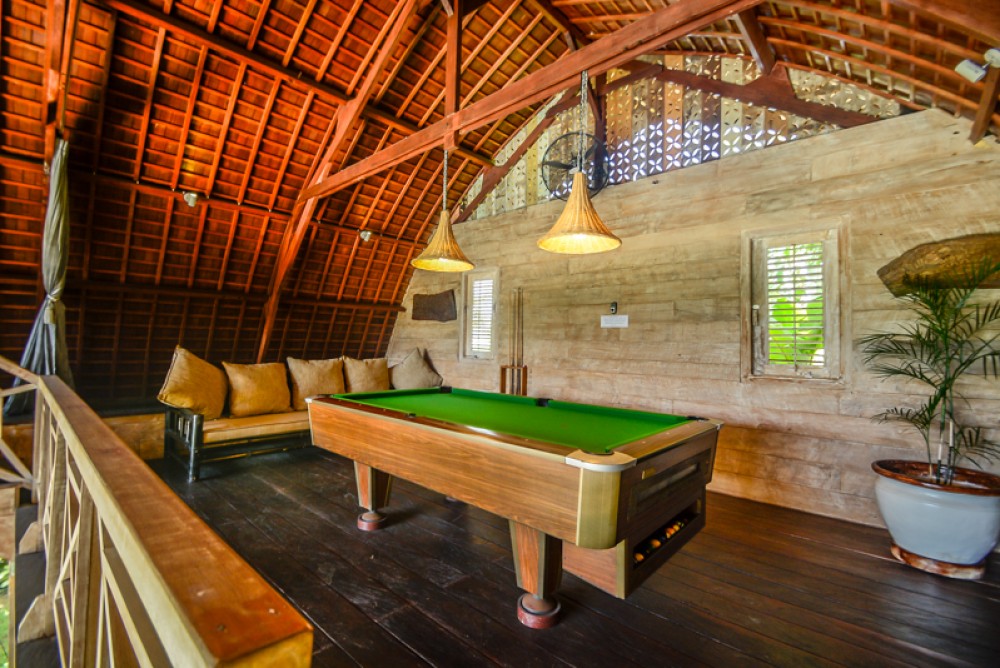 Brand new traditional villa with spacious land and long lease for sale