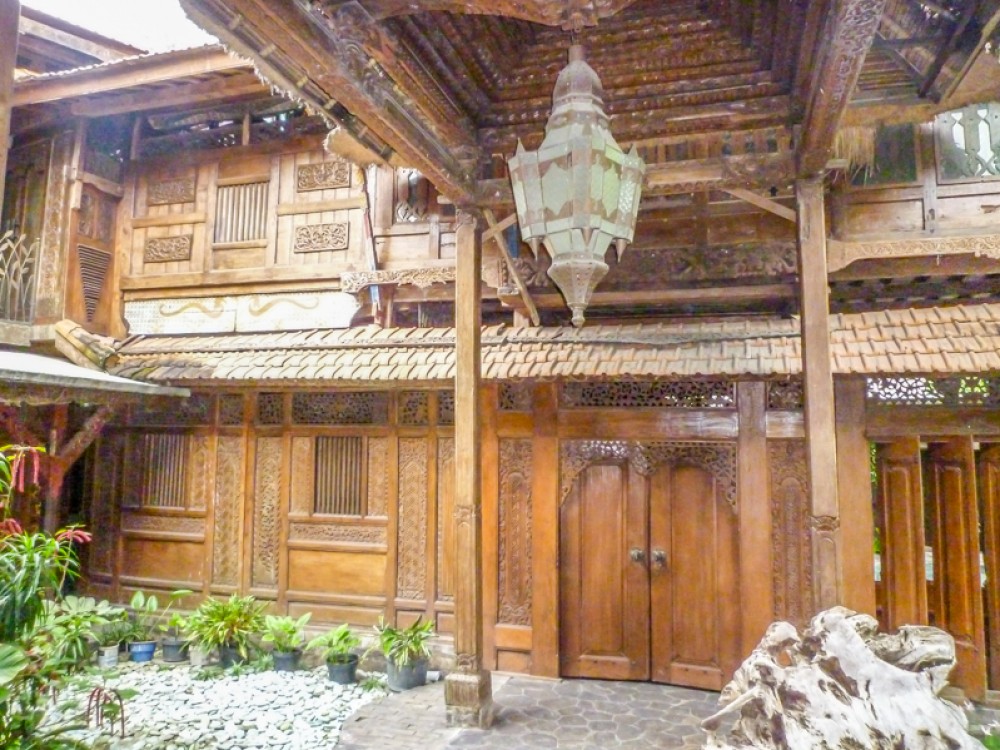 Traditional Javanese style villa for sale in Kerobokan