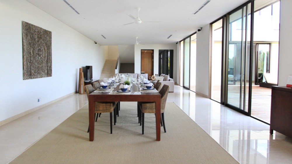 Luxury freehold Walking Distance to the beach for sale in Gianyar