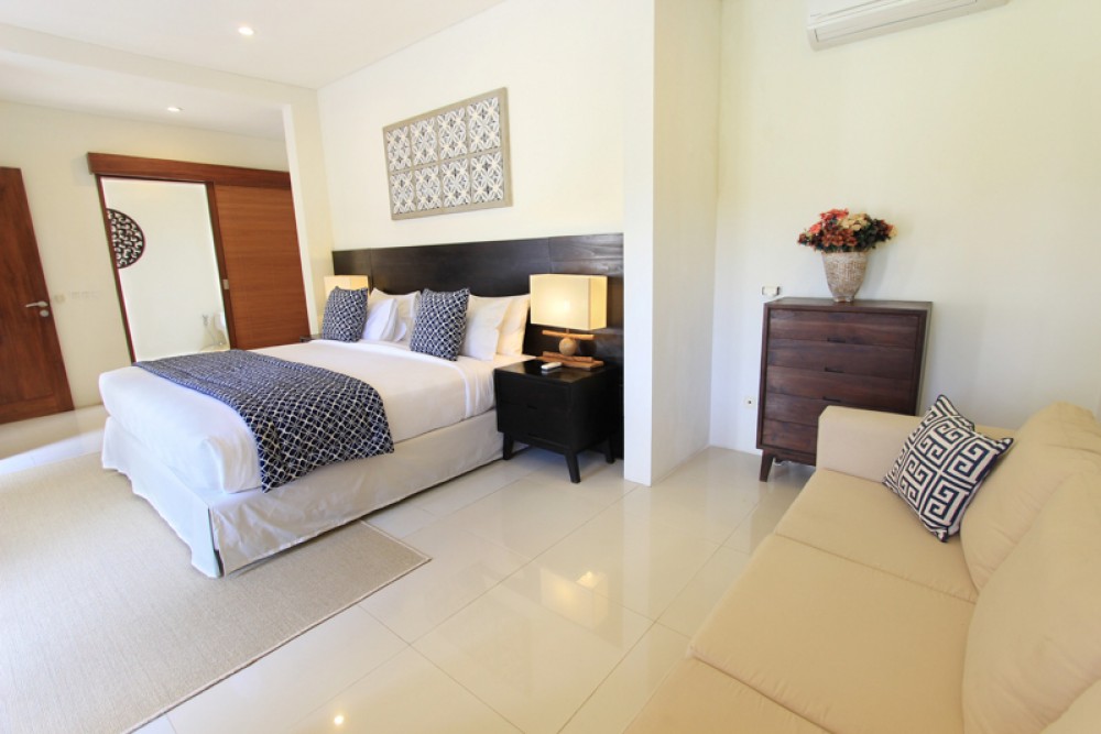 Villa freehold mewah empat kamar tidur dijual di Sanur