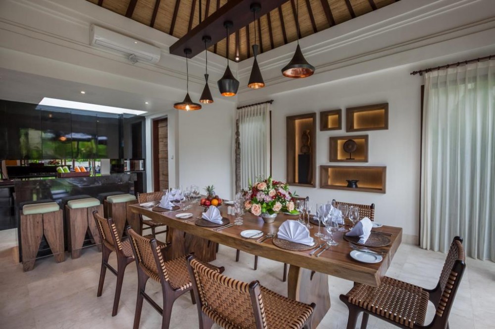 4 kamar tidur Modern gaya Freehold Real Estate untuk dijual di Petitenget