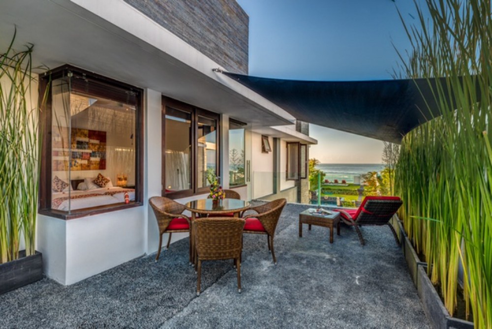 Luxurious 3 Bedrooms Freehold Beachfront Real Estate for Sale in Gianyar