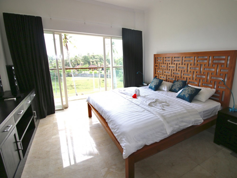 Ocean view villa in Balian Beach