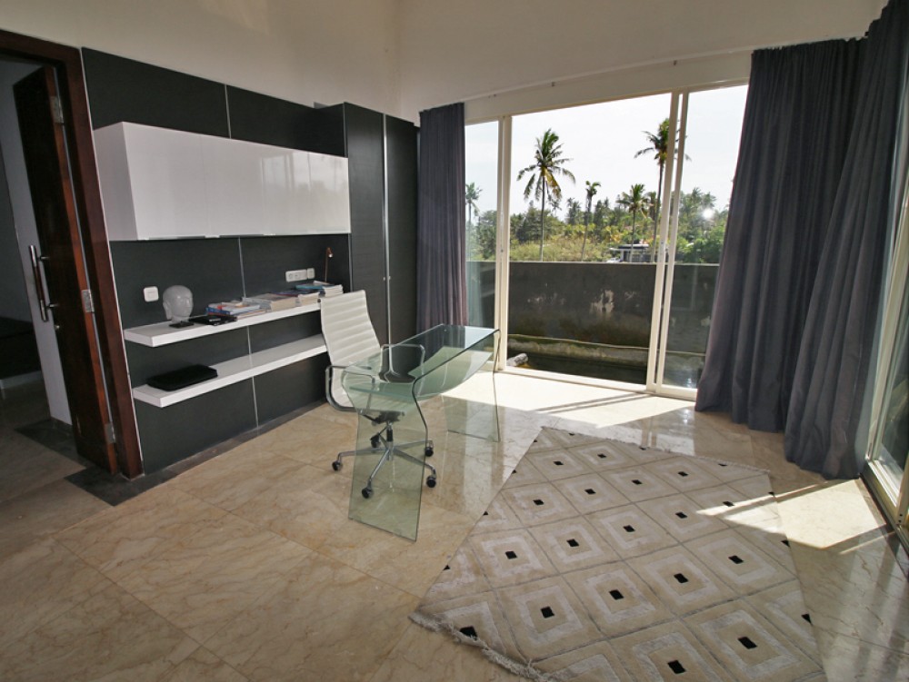 Ocean view villa in Balian Beach