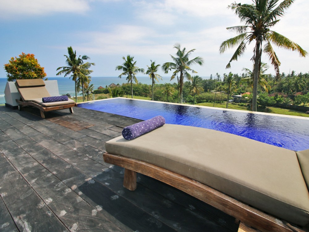 Ocean view villa in Balian Beach