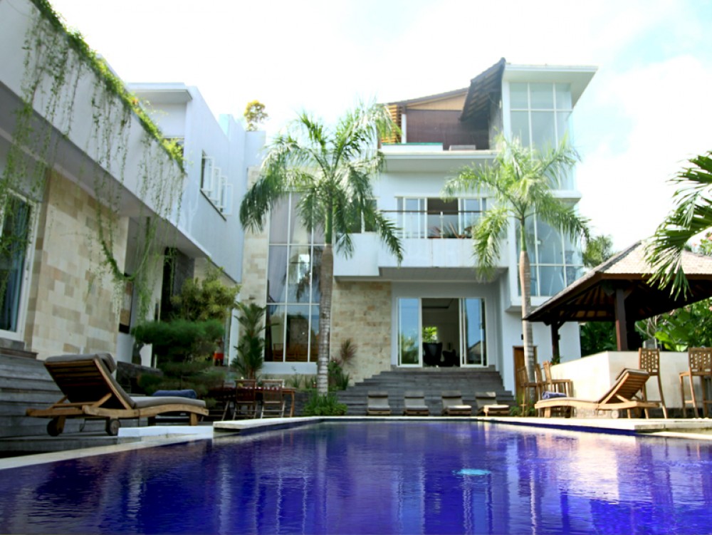 Ocean view villa in Balian Beach