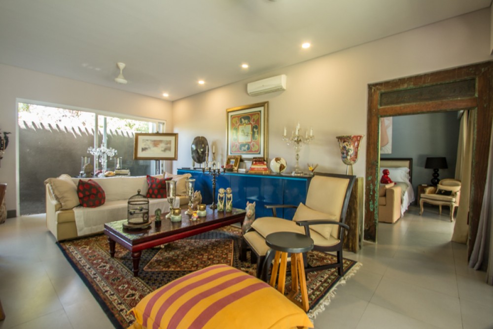 Villa modern modis untuk dijual di Sanur