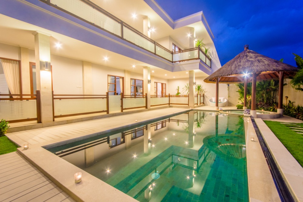 Luxury modern five bedrooms villa for sale in Canggu Kibarer Property