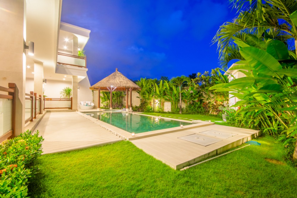 Luxury modern five bedrooms villa for sale in Canggu Kibarer Property
