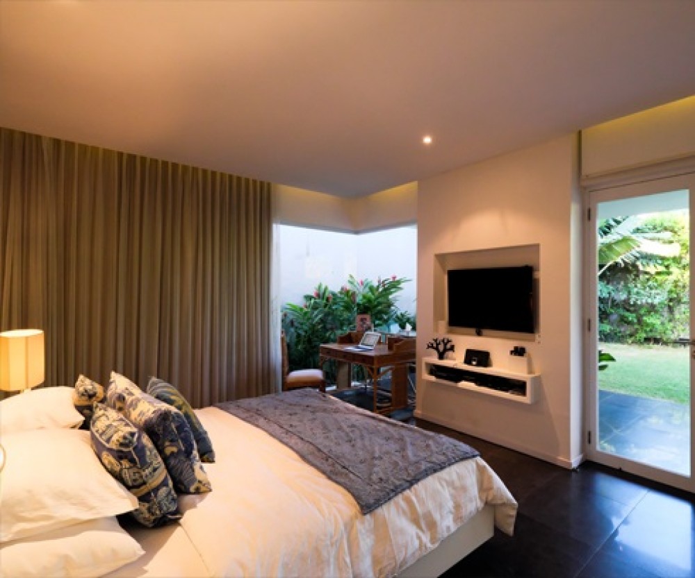 Superb Modern 4 Bedrooms Leasehold Real Estate For Sale in Seminyak