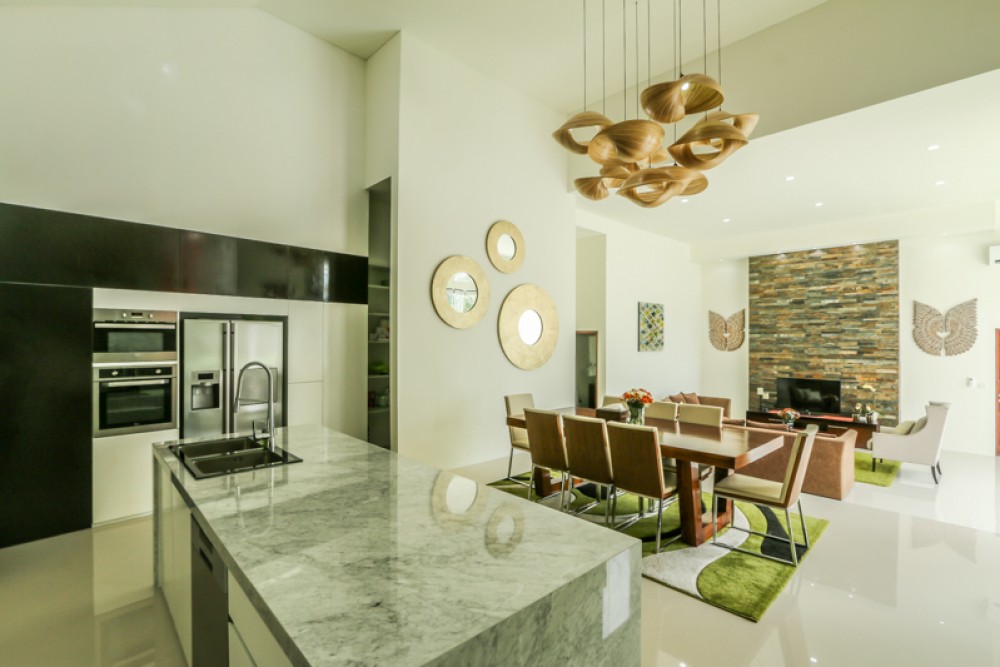 Vila freehold yang modern untuk dijual di Jimbaran