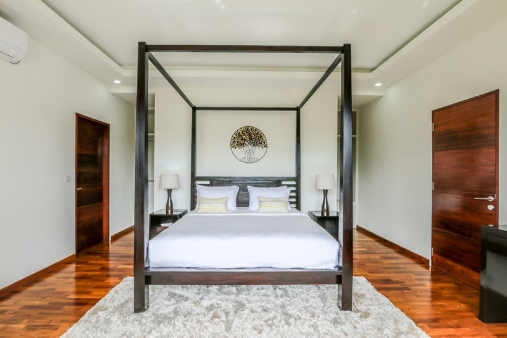 Vila freehold yang modern untuk dijual di Jimbaran