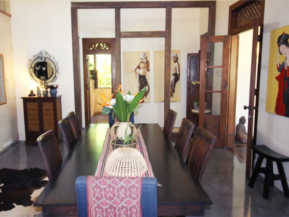 Canggu/Tumbak Bayuh - Gorgeous colonial inspired villa