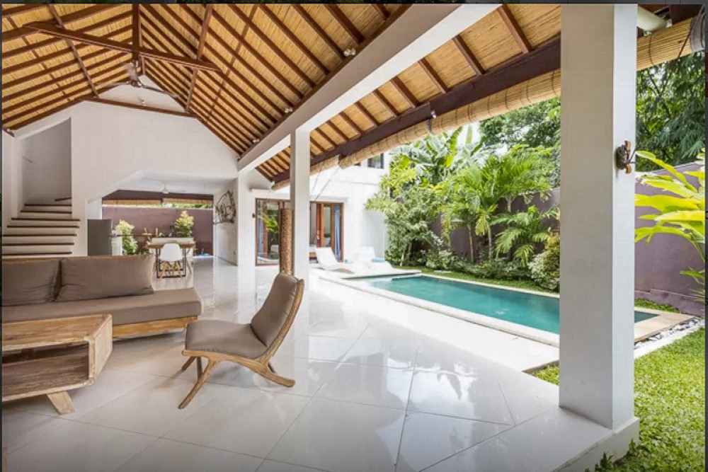 Charming leasehold Villa for sale in Canggu