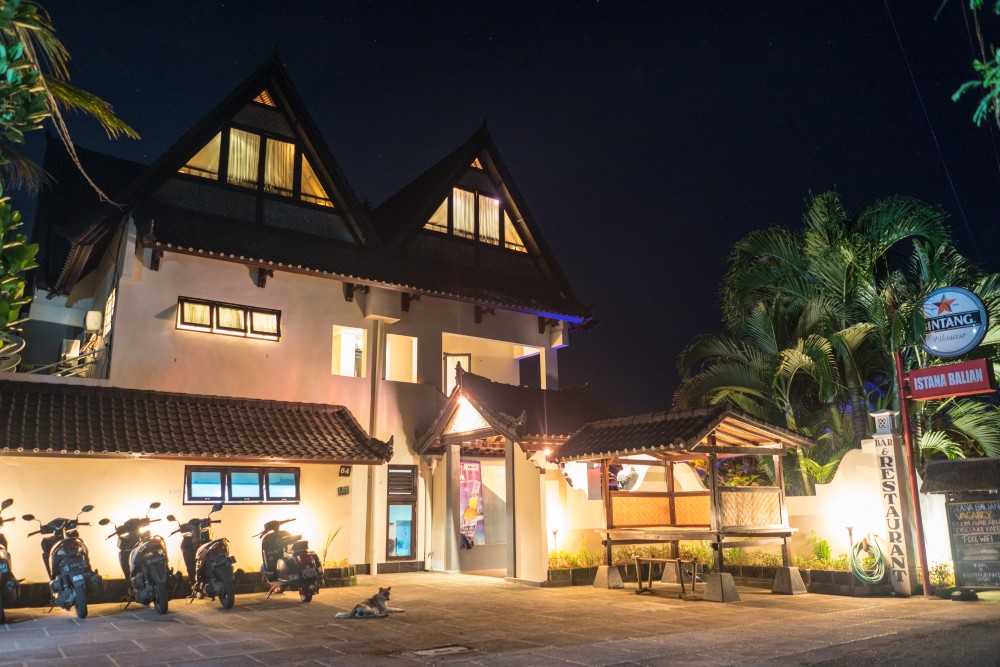 Ocean view boutique hotel for sale in Balian Beach