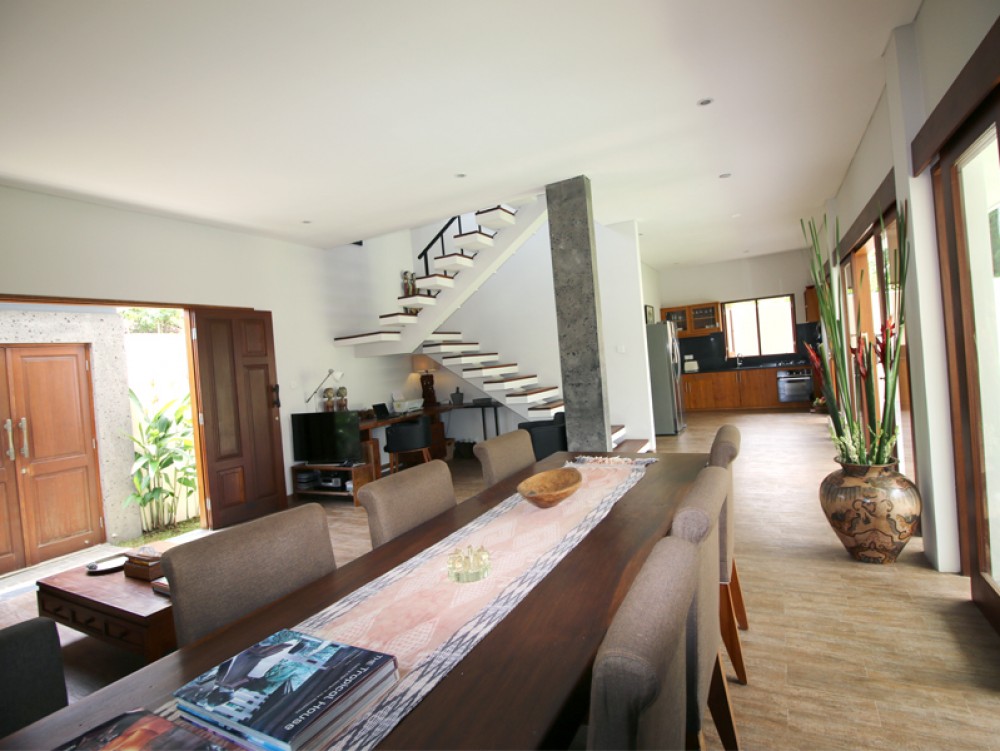 Tranquil modern freehold three-bedroom villa