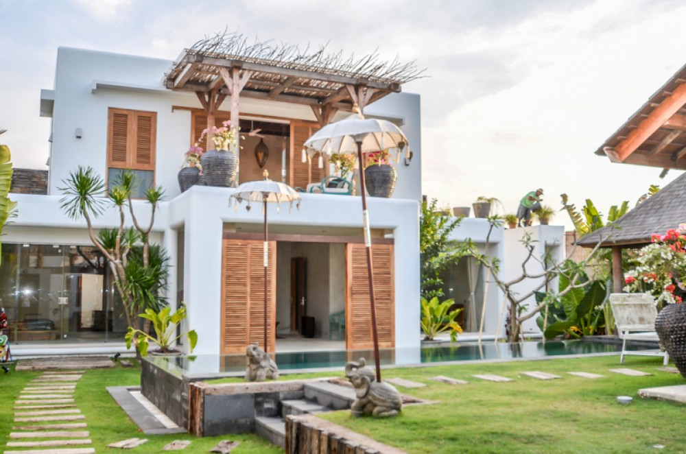 Belle villa avec terrain spacieux à vendre dans un emplacement privilégié de Seminyak