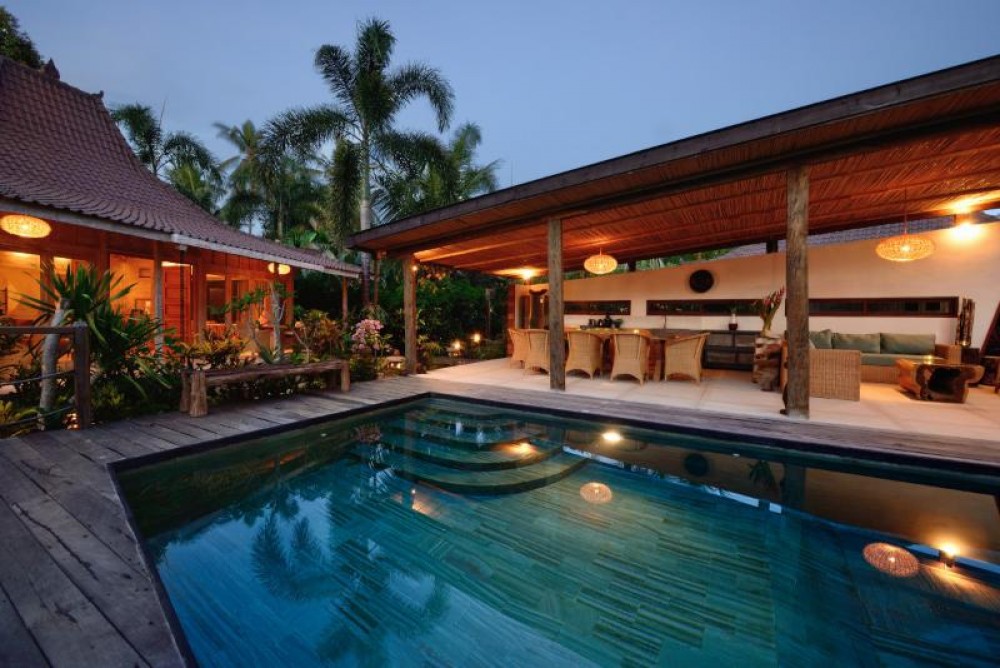 LUXURY VILLA CLOSE TO CENTRAL UBUD