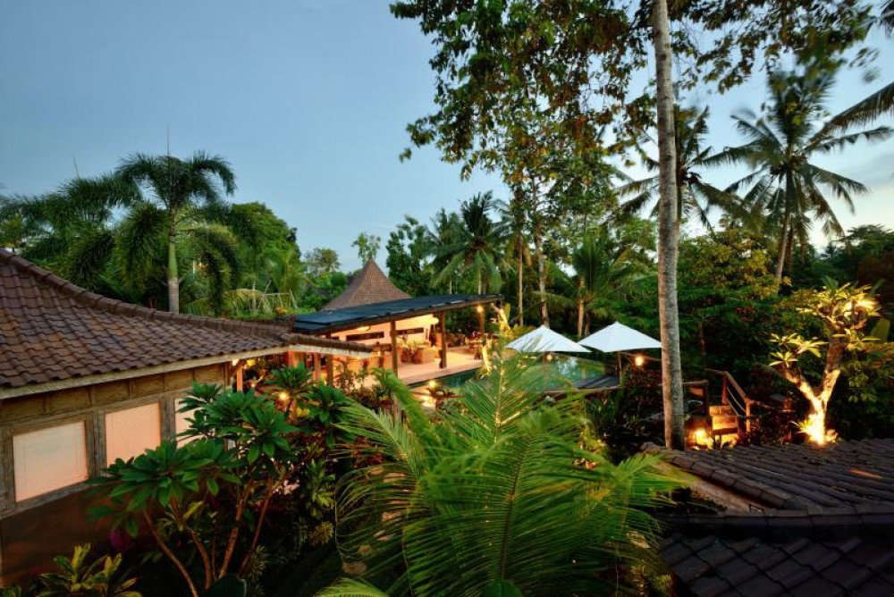 LUXURY VILLA CLOSE TO CENTRAL UBUD