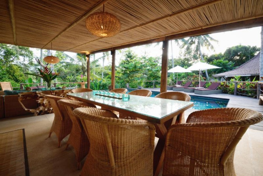 LUXURY VILLA CLOSE TO CENTRAL UBUD