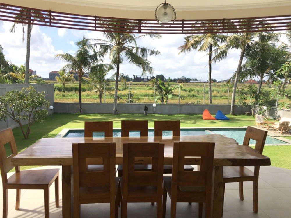 Freehold 3 bedroom villa with rice field view
