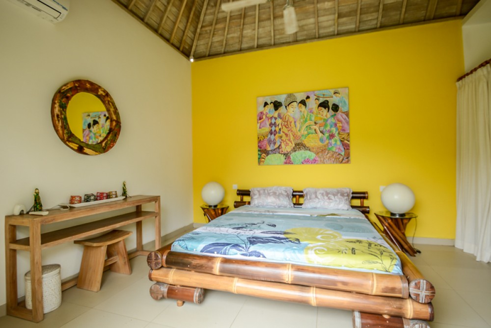 Charming Tropical Three Bedrooms villa dijual di Bukit