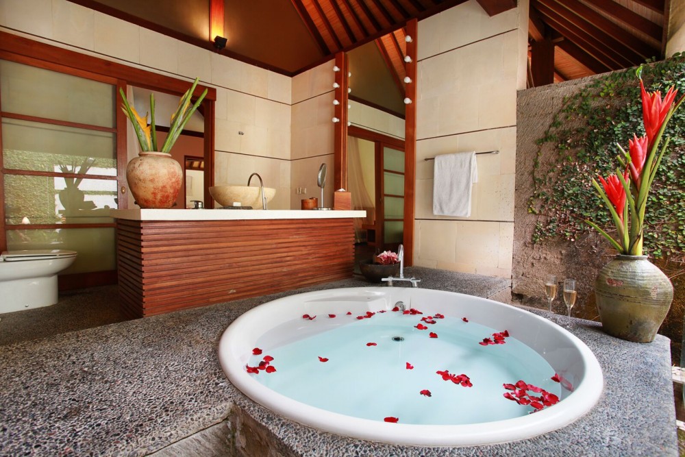 Reduced Price Artistic 3 Villa Compound for Sale