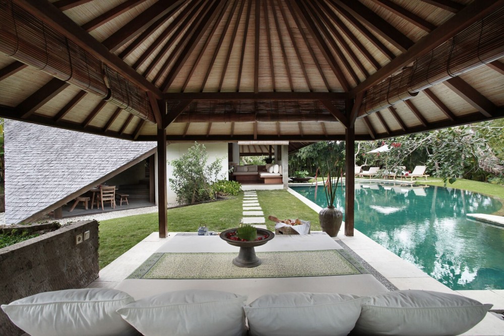 Reduced Price Artistic 3 Villa Compound for Sale