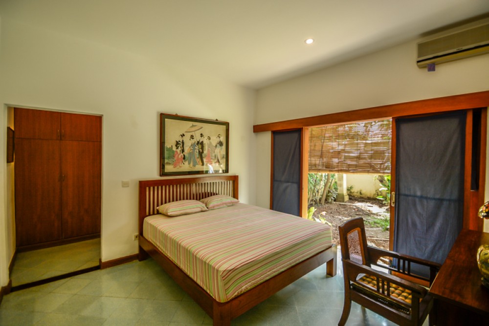 Meilleure Villa 4 Chambres à Vendre à Batu Belig