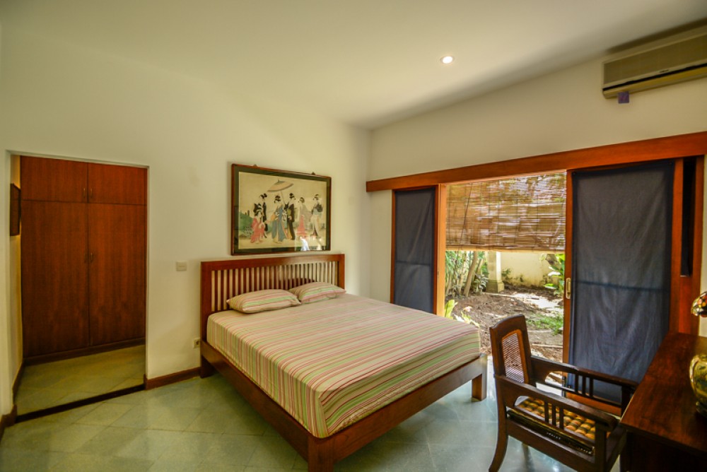 Best Four Bedrooms Villa for Sale in Batu Belig