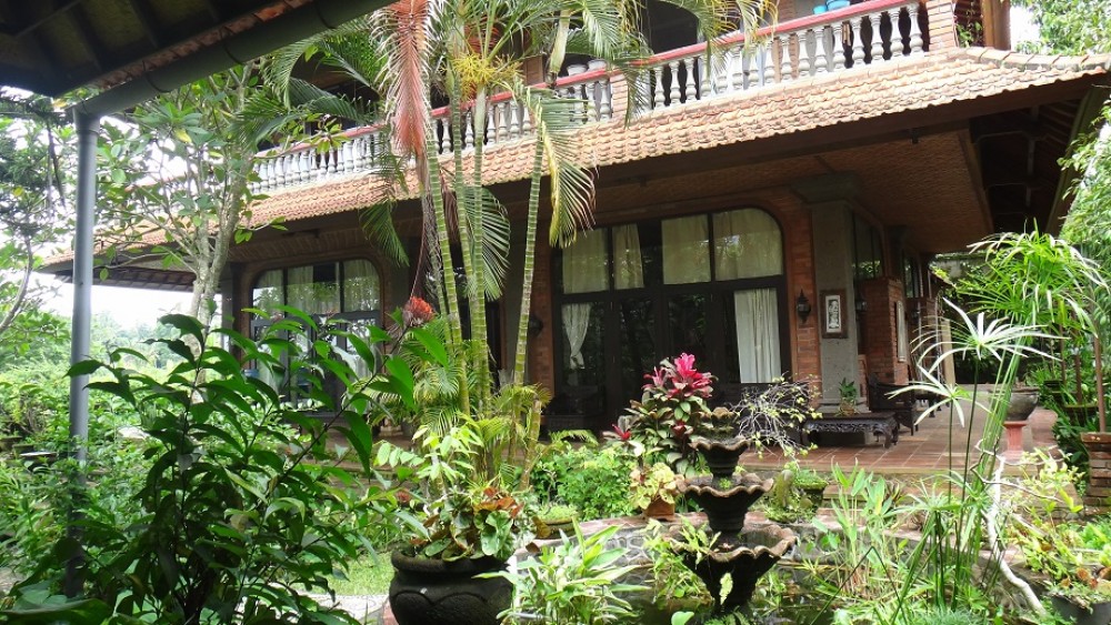 BELLE VILLA AVEC VUE SUR LE RIZ