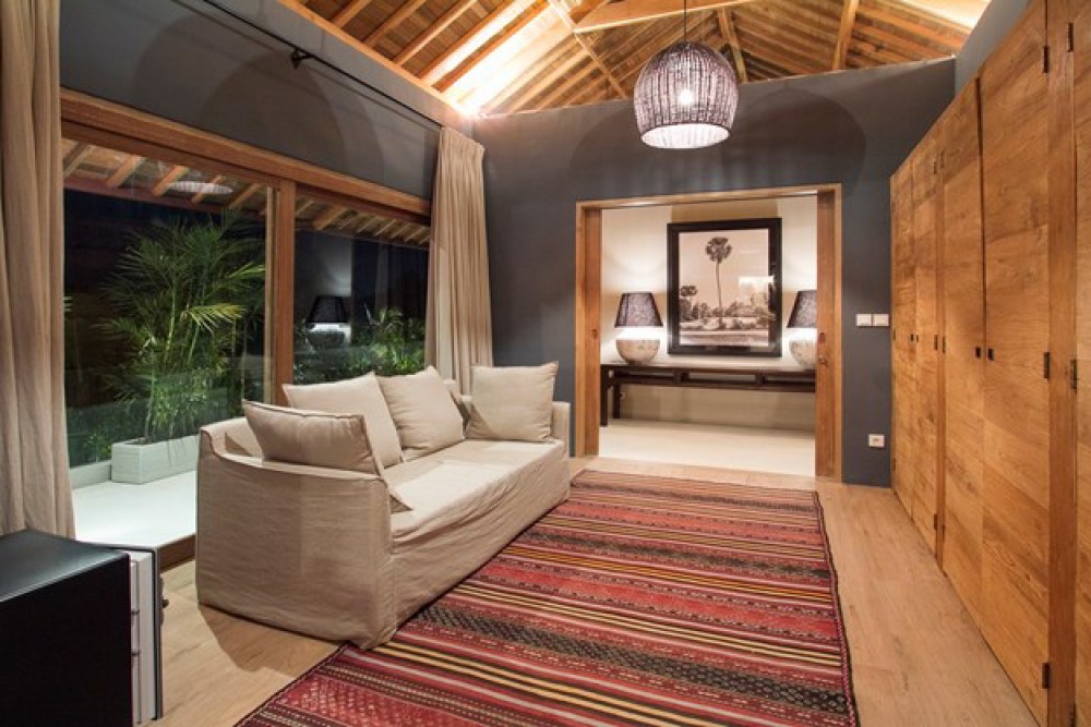 Luxurious Five Bedrooms Freehold Villa for Sale in Canggu