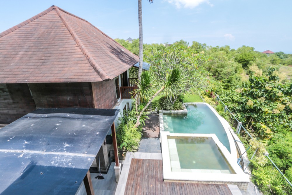 Beautiful Freehold Villa with Amazing View for Sale in Uluwatu