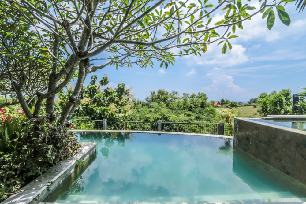Beautiful Freehold Villa with Amazing View for Sale in Uluwatu