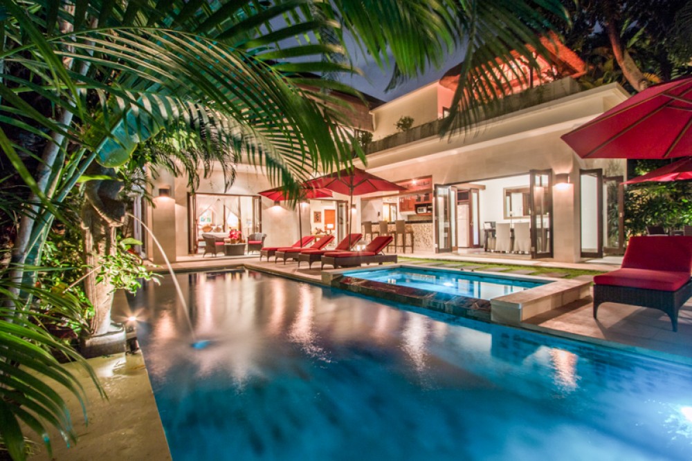 Belle villa complexe de trois chambres à vendre à Seminyak