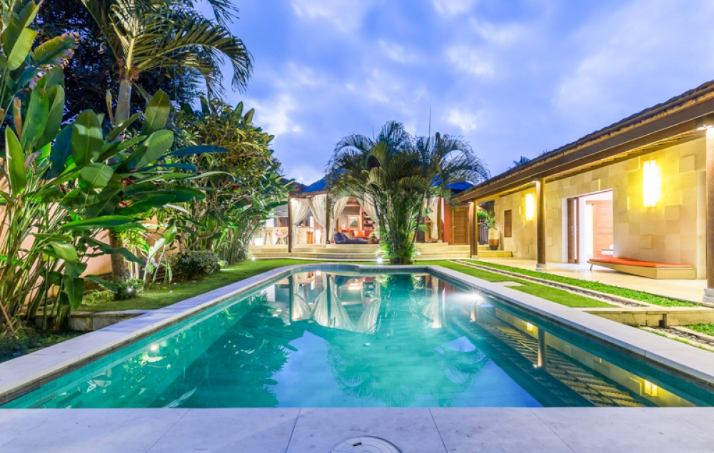 Freehold Charming 2 Villas for Sale on Same Land