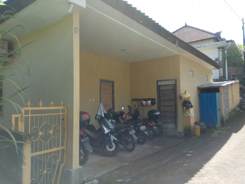 3 Are Property in Batu Bolong area for leasehold sale