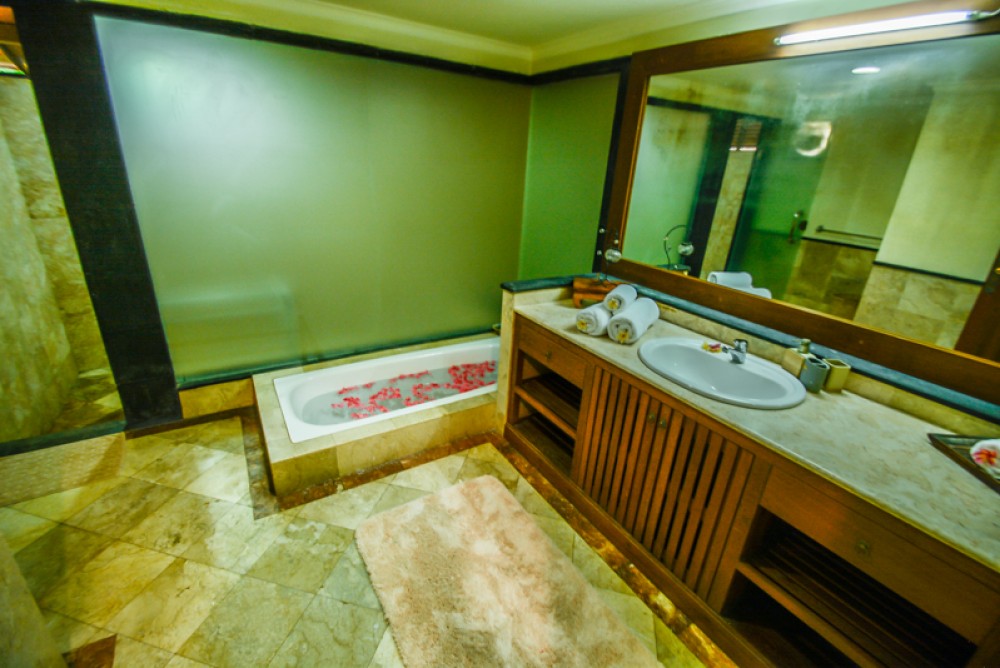 Exclusive Private Freehold Villa with Ocean view for Sale in Jimbaran