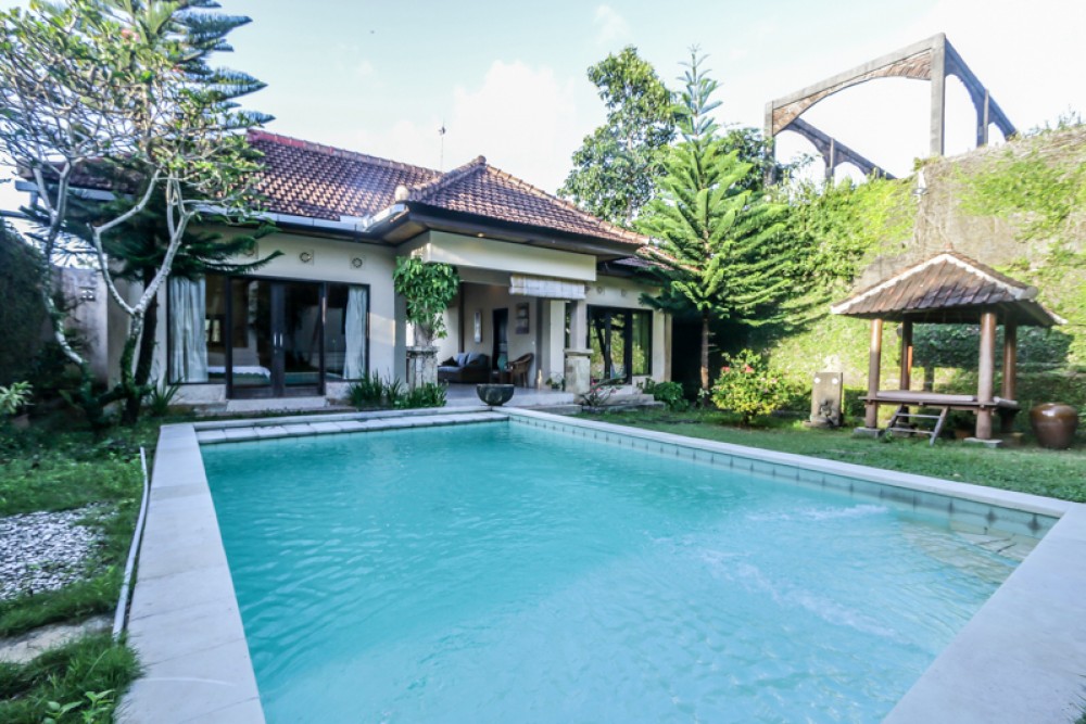 Freehold Two Bedrooms Villa With Ocean View for Sale in Ungasan