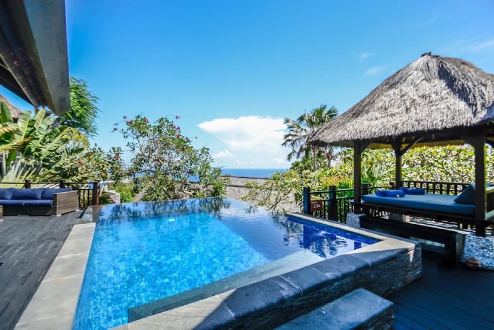 Clifftop Ocean View Freehold Villa for Sale in Ungasan