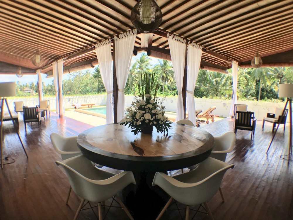 BRAND NEW VILLA DENGAN JUNGLE VIEW CLOSE TO CENTRAL UBUD