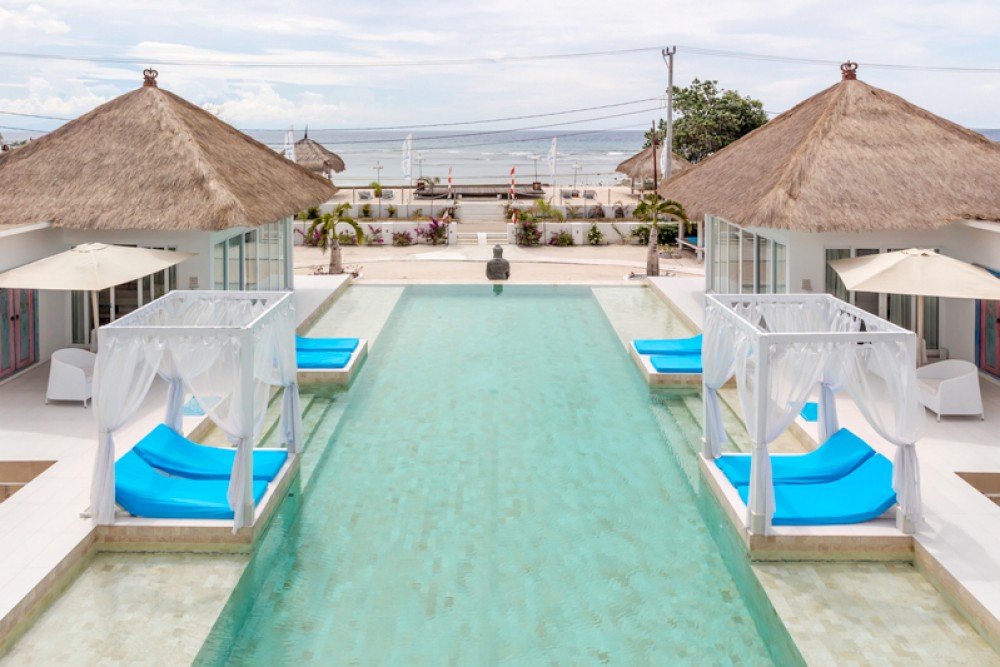 Modern Luxurious Beachfront Villa for Sale in Gili Trawangan Kibarer Property