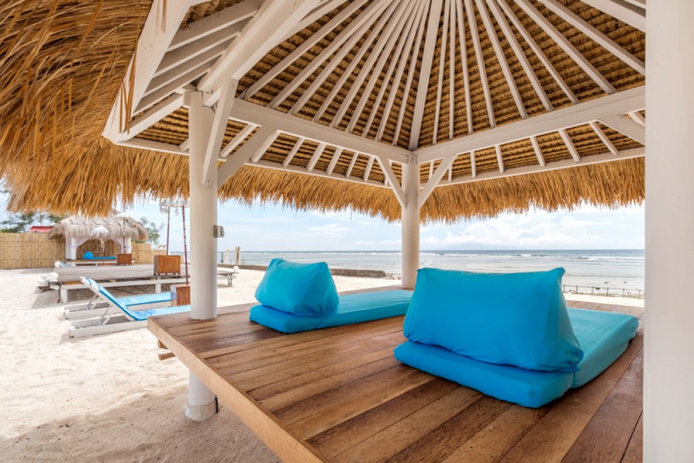 Villa moderne et luxueuse en bord de mer à vendre à Gili Trawangan