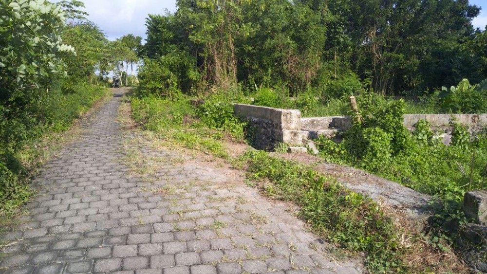 1.8 are plot land for sale in pererenan