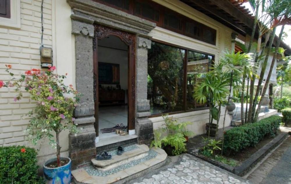 Villa Bali yang indah untuk dijual di Canggu