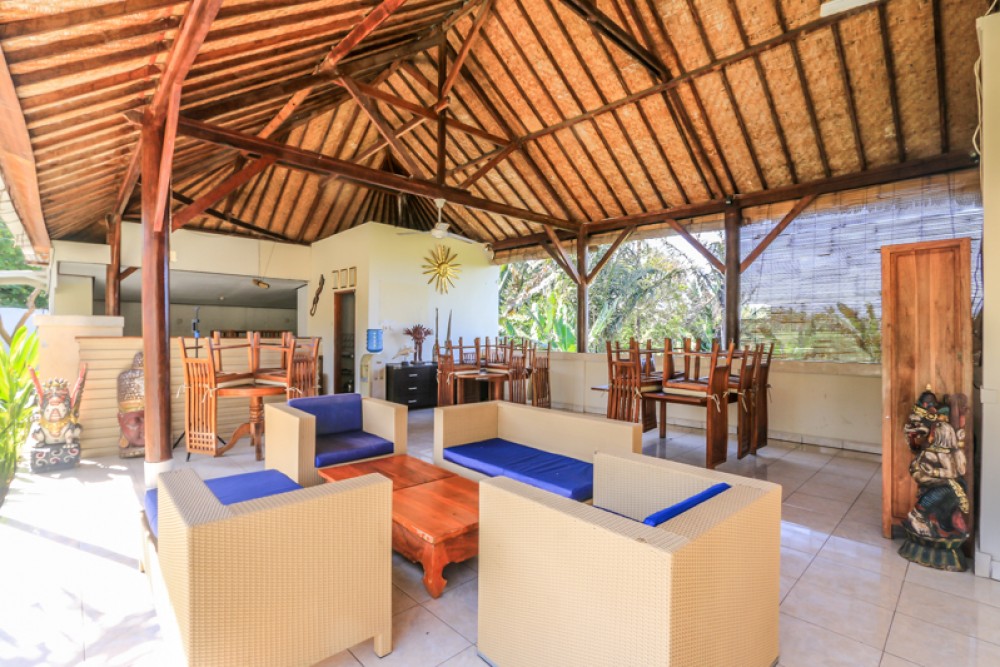 Amazing Cottages With Ocean View for Sale in Gianyar