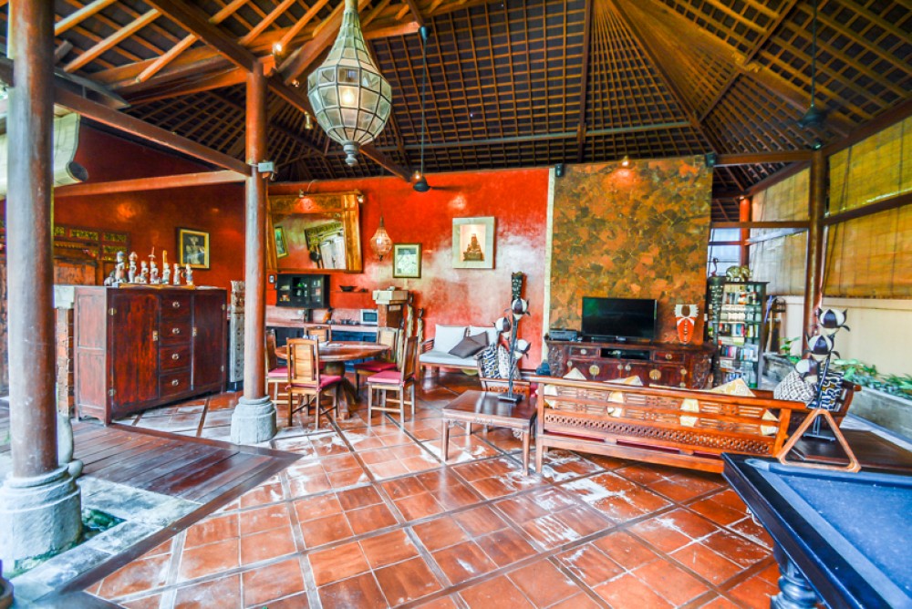 Unique and Great Villa for Sale in Seminyak