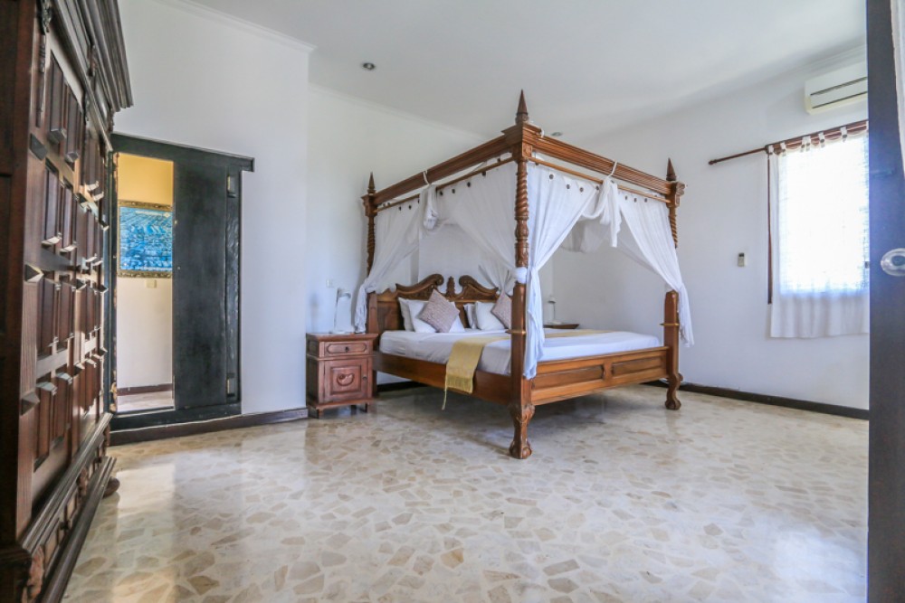 Ocean View Three Bedroom Villa with Spacious Land for sale in Gianyar